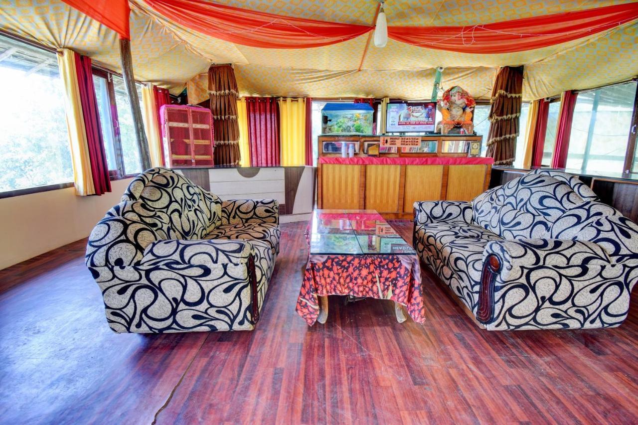 Oyo 43476 Vatika Resort Shimla Bagian luar foto