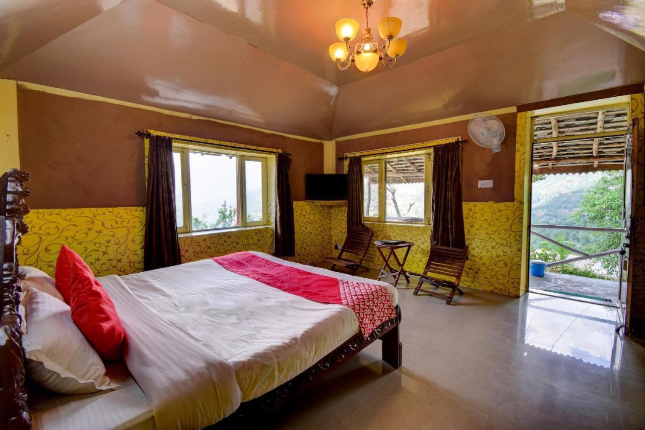 Oyo 43476 Vatika Resort Shimla Bagian luar foto