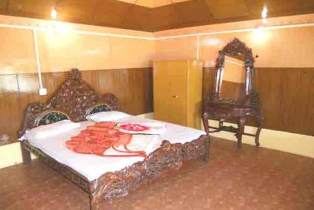 Oyo 43476 Vatika Resort Shimla Ruang foto