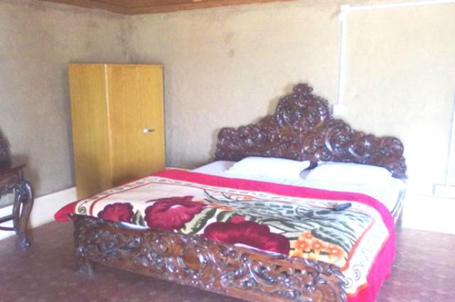 Oyo 43476 Vatika Resort Shimla Ruang foto
